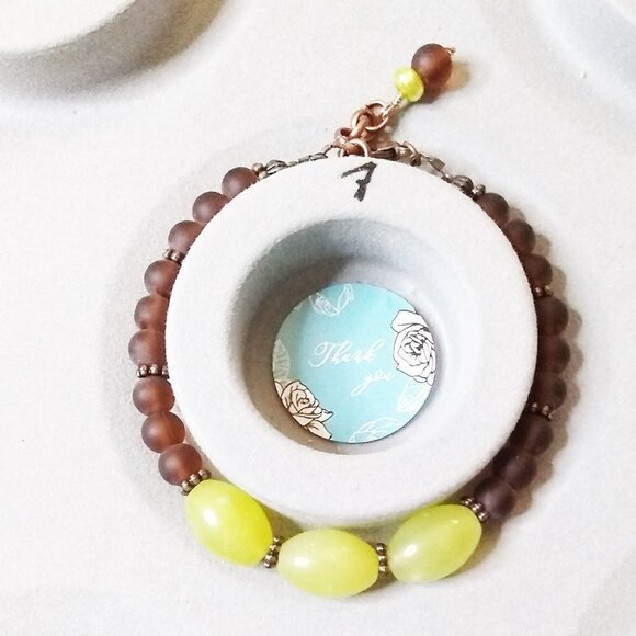 Green Jade + Dark Brown Recycled Glass Beads! Adjustable Bracelet for 7-8" Wrist - Picture 7 of 8